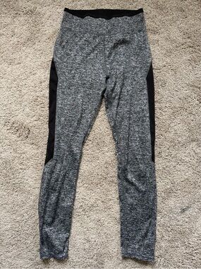 POP Fit Women’s Heather Gray Leggings with Black Mesh Sides, Size S